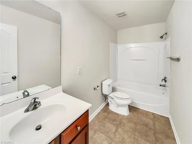 $275,000 | 4832 Old Towne Village Circle, Pfafftown, NC 27040