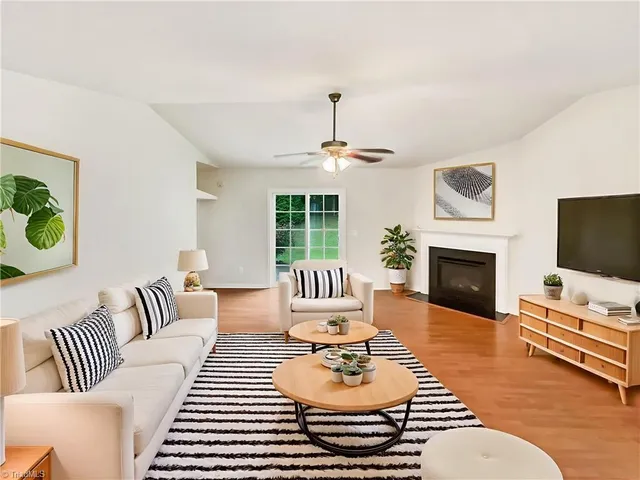 $275,000 | 4832 Old Towne Village Circle, Pfafftown, NC 27040