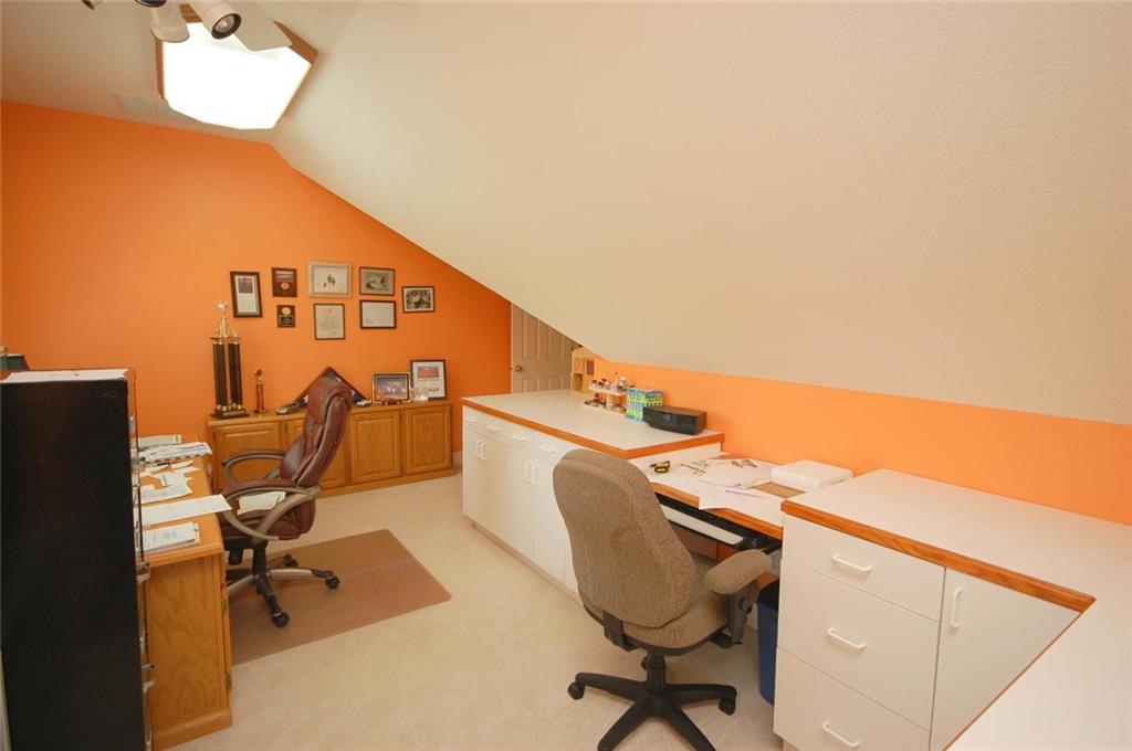 10105 Quaker Ridge Court Fishers, IN 46037 - Photo 14 of 24 Gallery Image 14