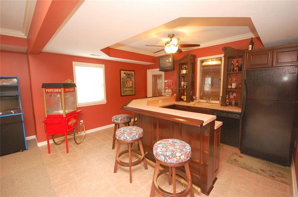10105 Quaker Ridge Court Fishers, IN 46037 - Photo 16 of 24 Gallery Image 16