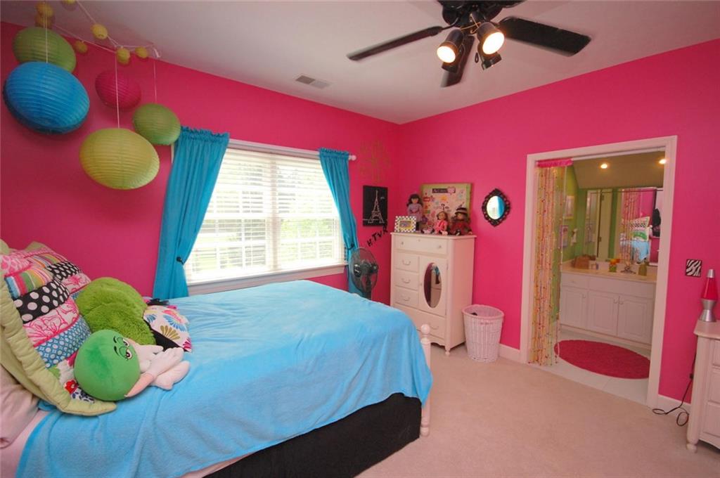 10105 Quaker Ridge Court Fishers, IN 46037 - Photo 10 of 24 Gallery Image 10