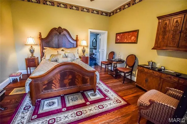 $775,000 | 16093 Highway West, Clarksville, MO 63336