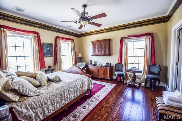 $775,000 | 16093 Highway West, Clarksville, MO 63336