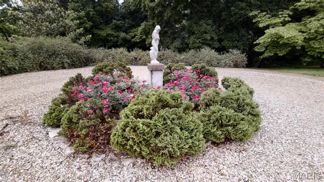 $775,000 | 16093 Highway West, Clarksville, MO 63336