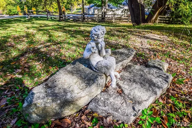 $775,000 | 16093 Highway West, Clarksville, MO 63336