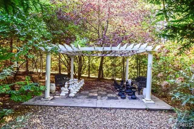 $775,000 | 16093 Highway West, Clarksville, MO 63336