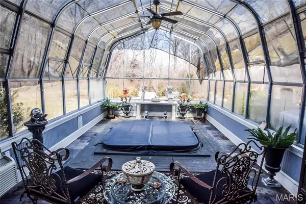 $775,000 | 16093 Highway West, Clarksville, MO 63336