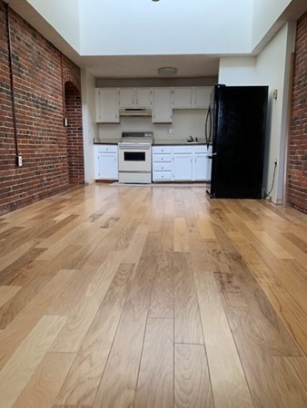 100 Commandants Way, Unit 405 Chelsea, MA 02150 - Photo 3 of 15