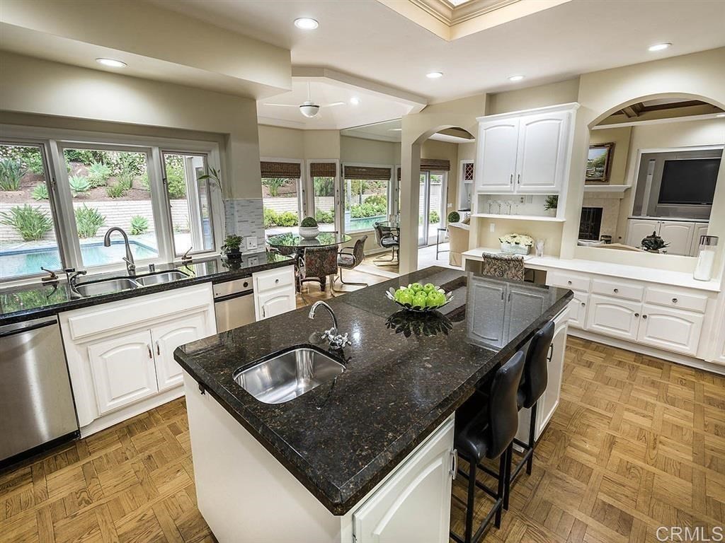 17111 Circa Del Norte Rancho Santa Fe, CA 92067 - Photo 7 of 14