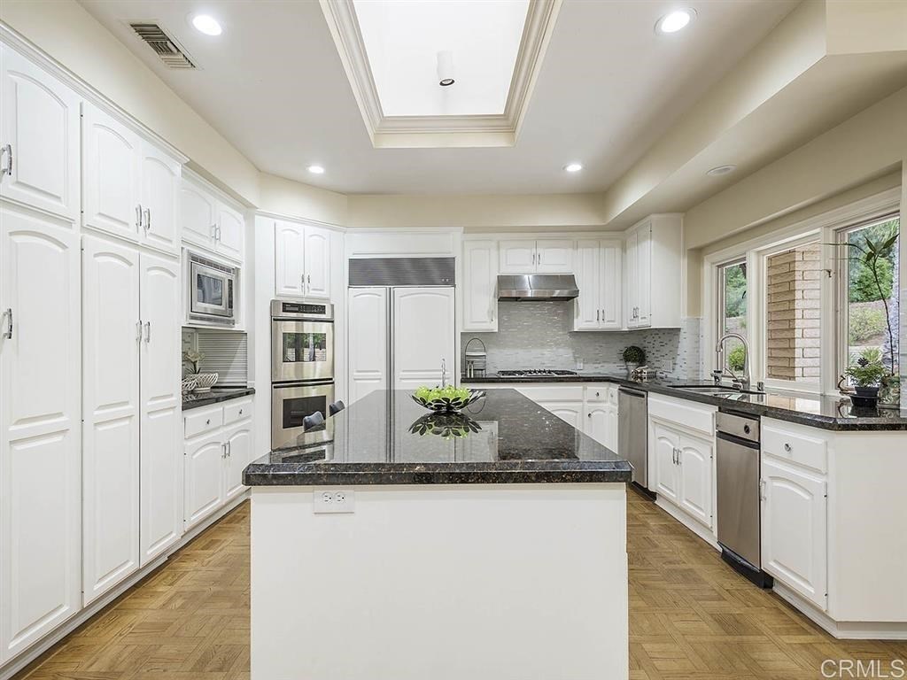 17111 Circa Del Norte Rancho Santa Fe, CA 92067 - Photo 10 of 14