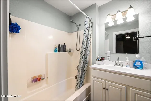 $214,700 | 265 Grape Rough Road, Oneida, TN 37841