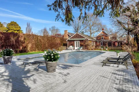 $3,750,000 | 45 Wooley Street, Southampton, NY 11968