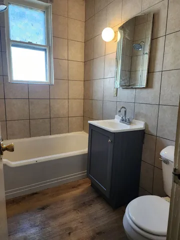 $1,100 | 6527 South Kimbark Avenue, Unit 4F, Chicago, IL 60637