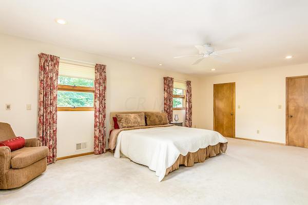 2604 Haverford Road Columbus, OH 43220 - Photo 17 of 40
