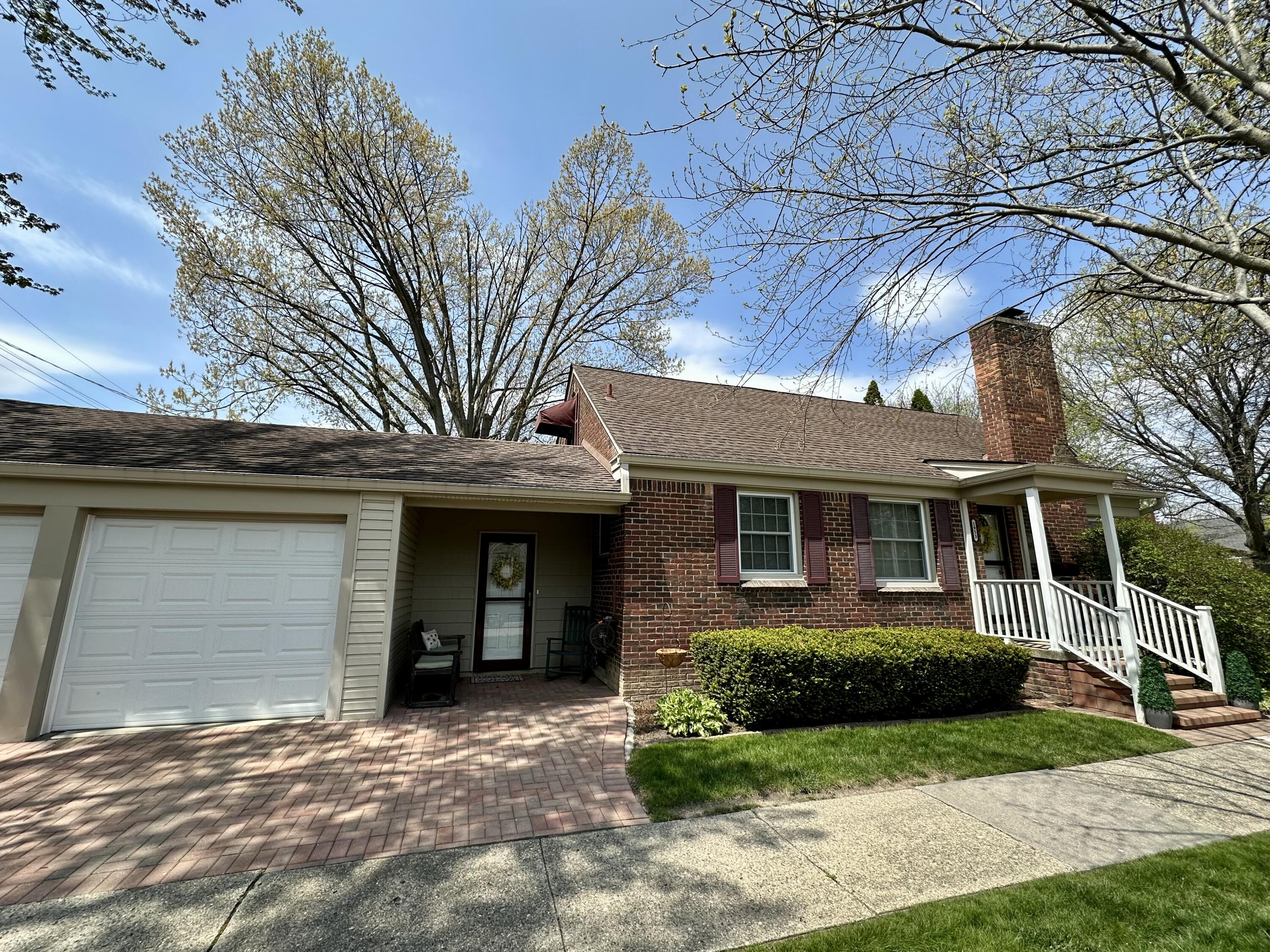 1953 Oxford Road Grosse Pointe, MI 48236 - Photo 2 of 34 Southern Elevation 2