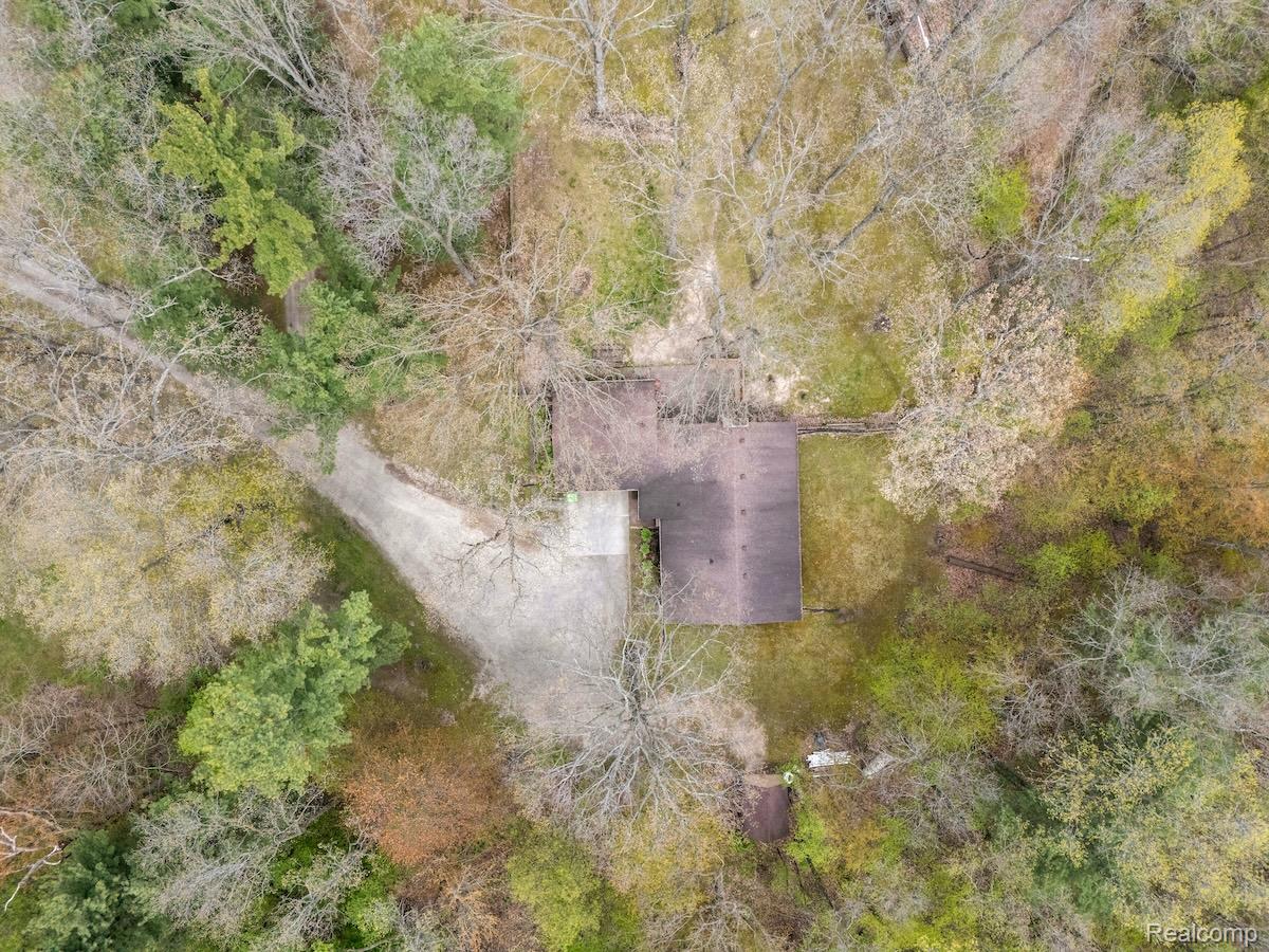 2700 North Hacker Road Howell, MI 48855 - Photo 3 of 34 2700 Hacker Drone-12.jpg