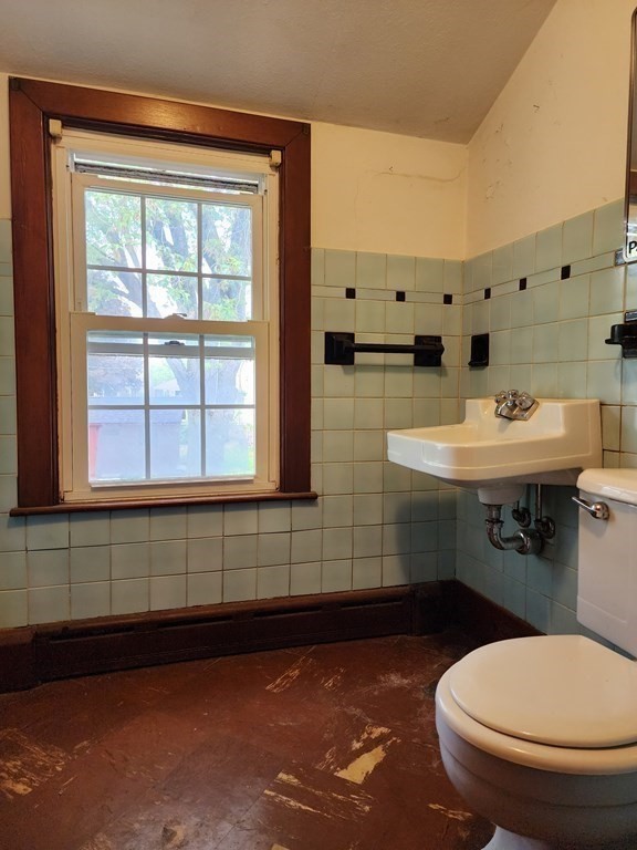65 Granby Road South Hadley, MA 01075 - Photo 19 of 39 Gallery Image 19