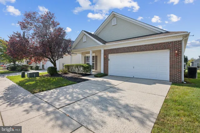 $433,000 | 28 Shipps Way, Delanco, NJ 08075