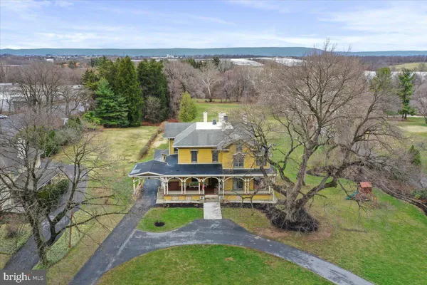 $940,000 | 827 Philadelphia Avenue, Chambersburg, PA 17201