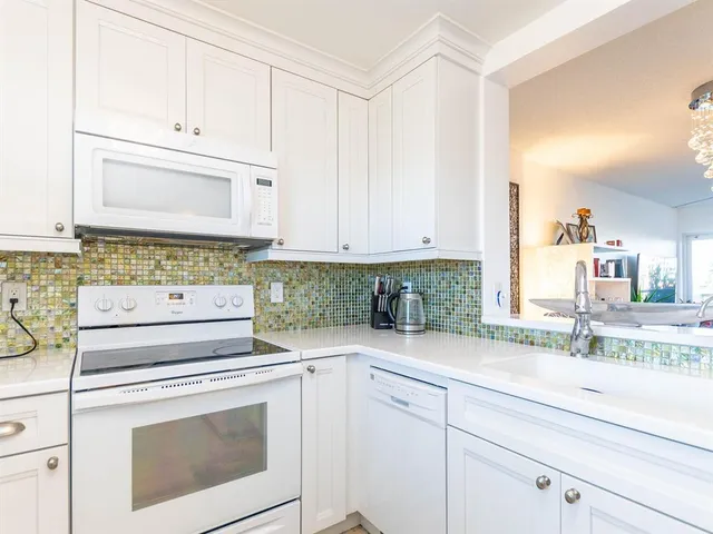 $259,950 | 801 South Federal Highway, Unit 519, Pompano Beach, FL 33062