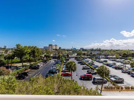 $259,950 | 801 South Federal Highway, Unit 519, Pompano Beach, FL 33062