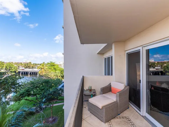 $259,950 | 801 South Federal Highway, Unit 519, Pompano Beach, FL 33062