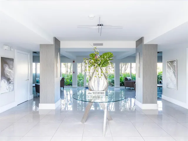 $259,950 | 801 South Federal Highway, Unit 519, Pompano Beach, FL 33062