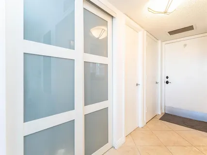 $259,950 | 801 South Federal Highway, Unit 519, Pompano Beach, FL 33062