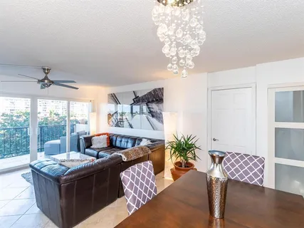 $259,950 | 801 South Federal Highway, Unit 519, Pompano Beach, FL 33062