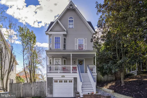 $735,000 | 6409 2nd Street, Alexandria, VA 22312