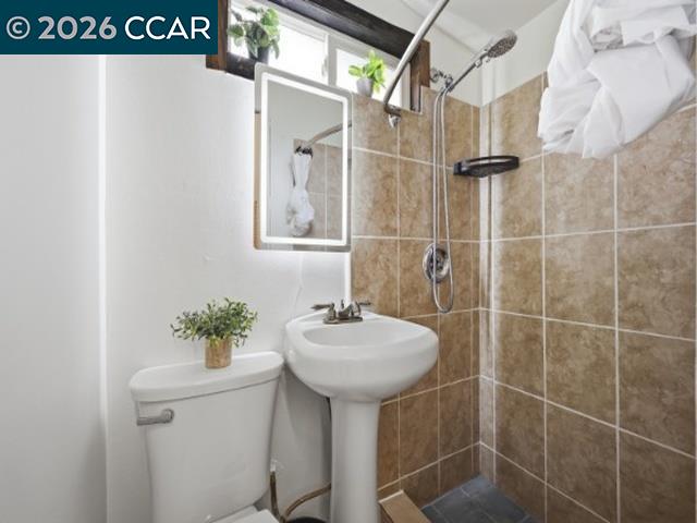 708 11th Street Richmond, CA 94801 - Photo 16 of 38
