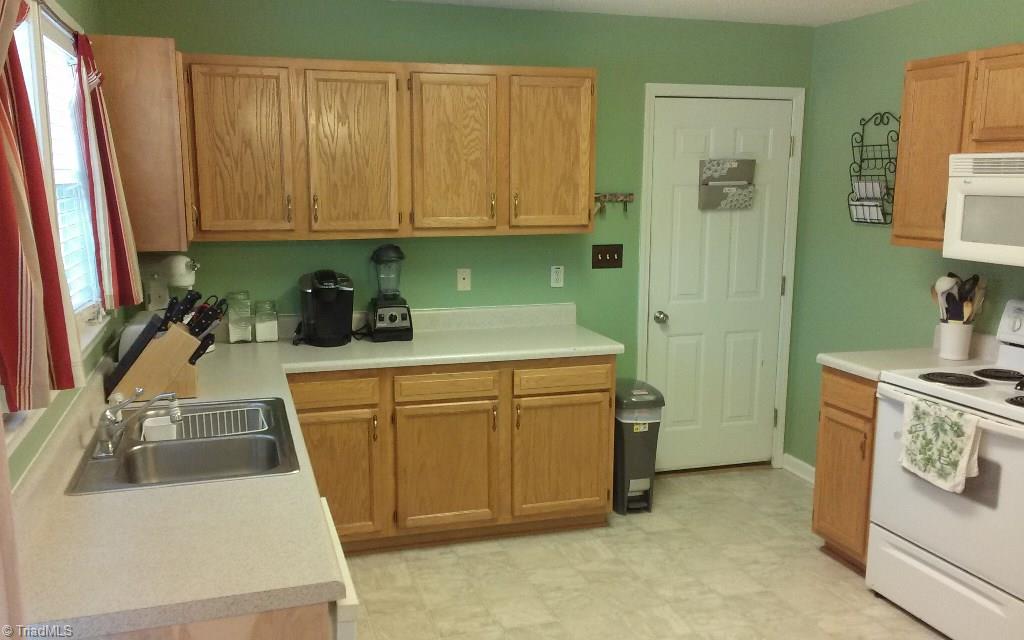 655 Sunset Ridge Lane Lexington, NC 27295 - Photo 11 of 24 Gallery Image 11