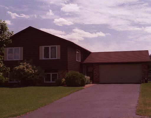 9405 Knighton Road Woodbury, MN 55125 - Photo 1 of 1 Gallery Image 1