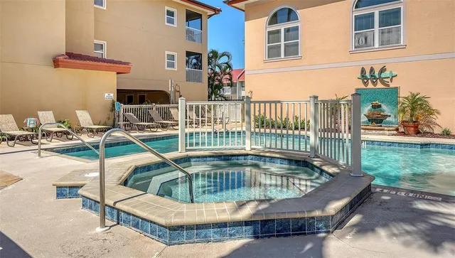 $1,219,000 | 221 17th Street North, Bradenton Beach, FL 34217