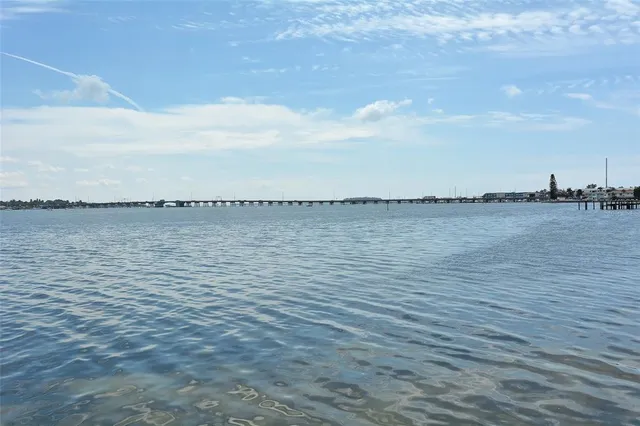 $1,219,000 | 221 17th Street North, Bradenton Beach, FL 34217