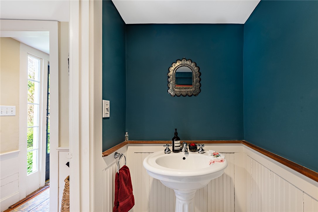 9 Brookside Lane Little Compton, RI 02837 - Photo 23 of 50