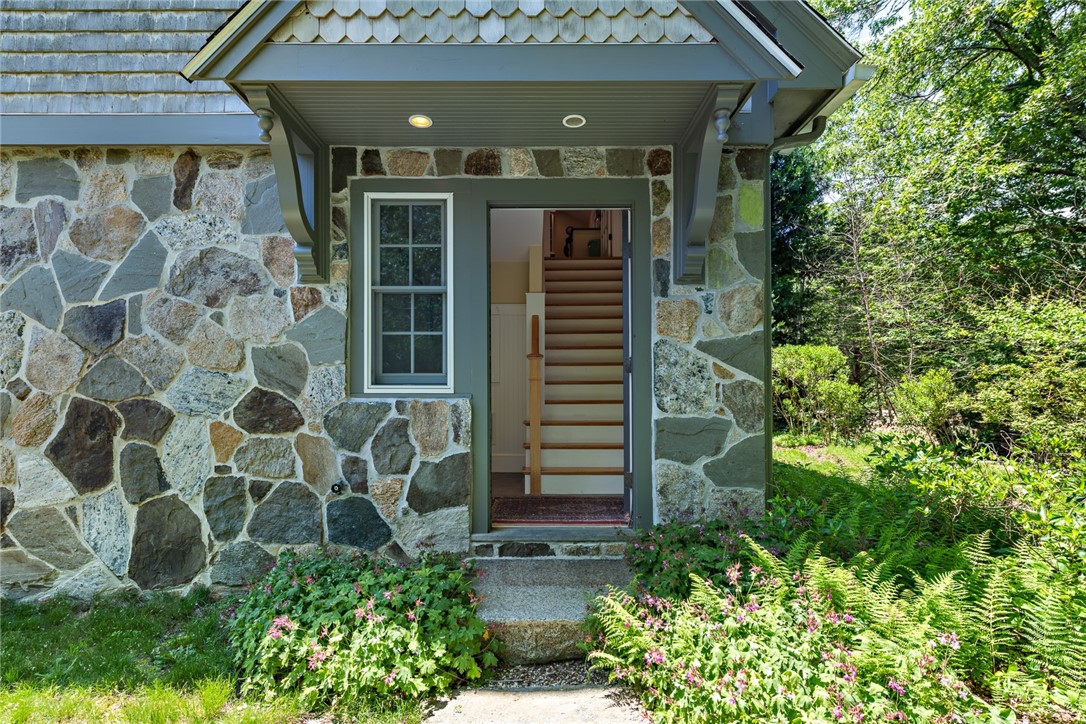 9 Brookside Lane Little Compton, RI 02837 - Photo 39 of 50