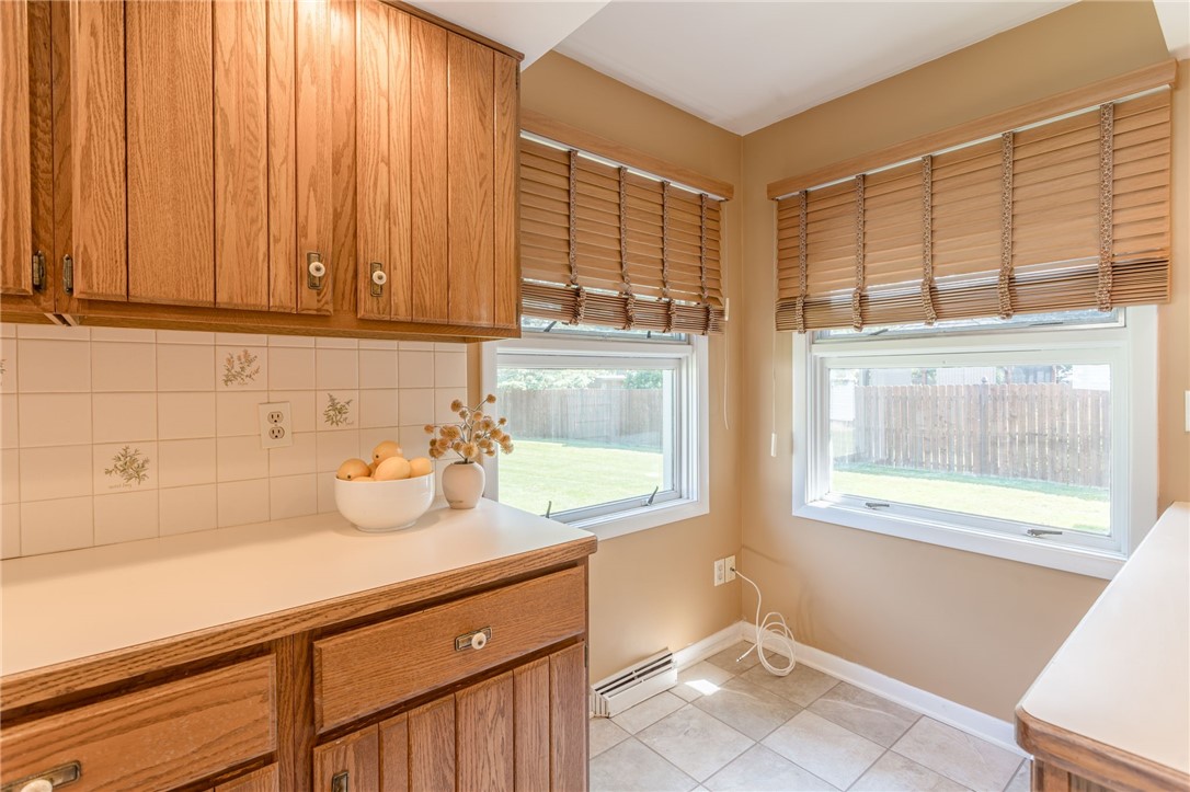 106 Harmony Lane Irondequoit, NY 14622 - Photo 11 of 31