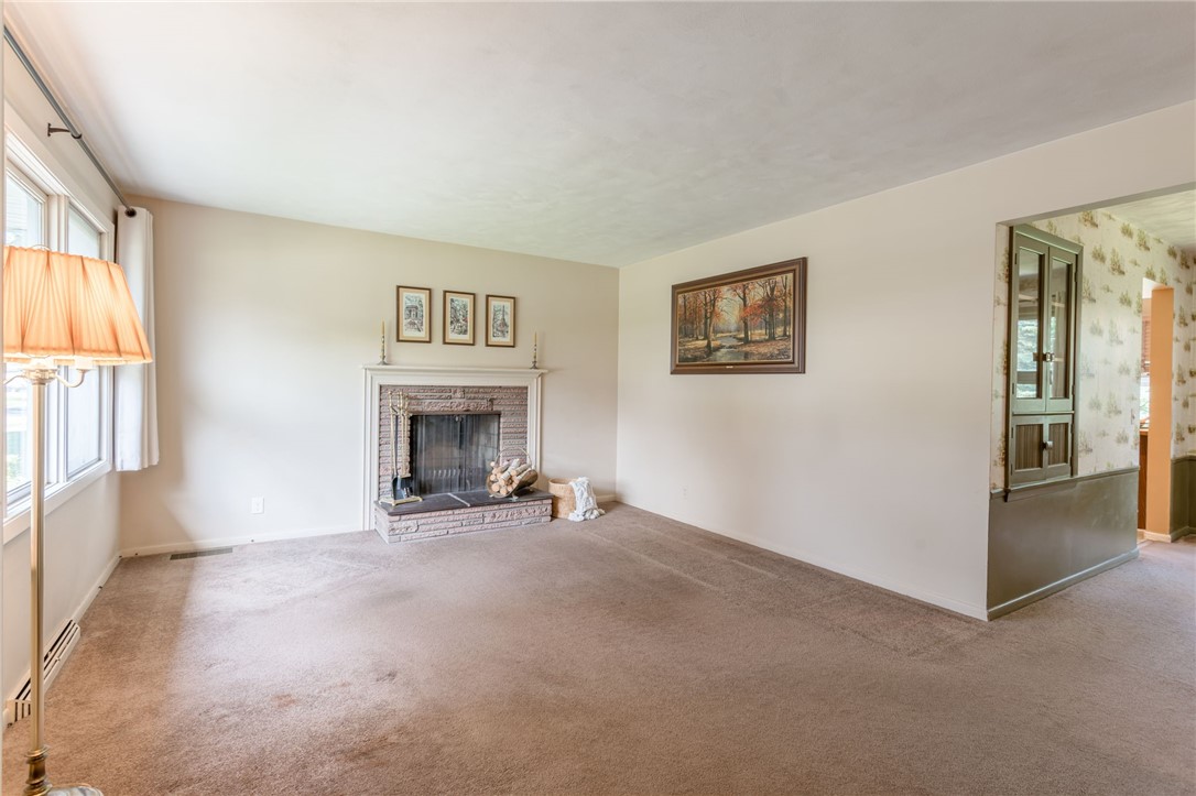 106 Harmony Lane Irondequoit, NY 14622 - Photo 14 of 31