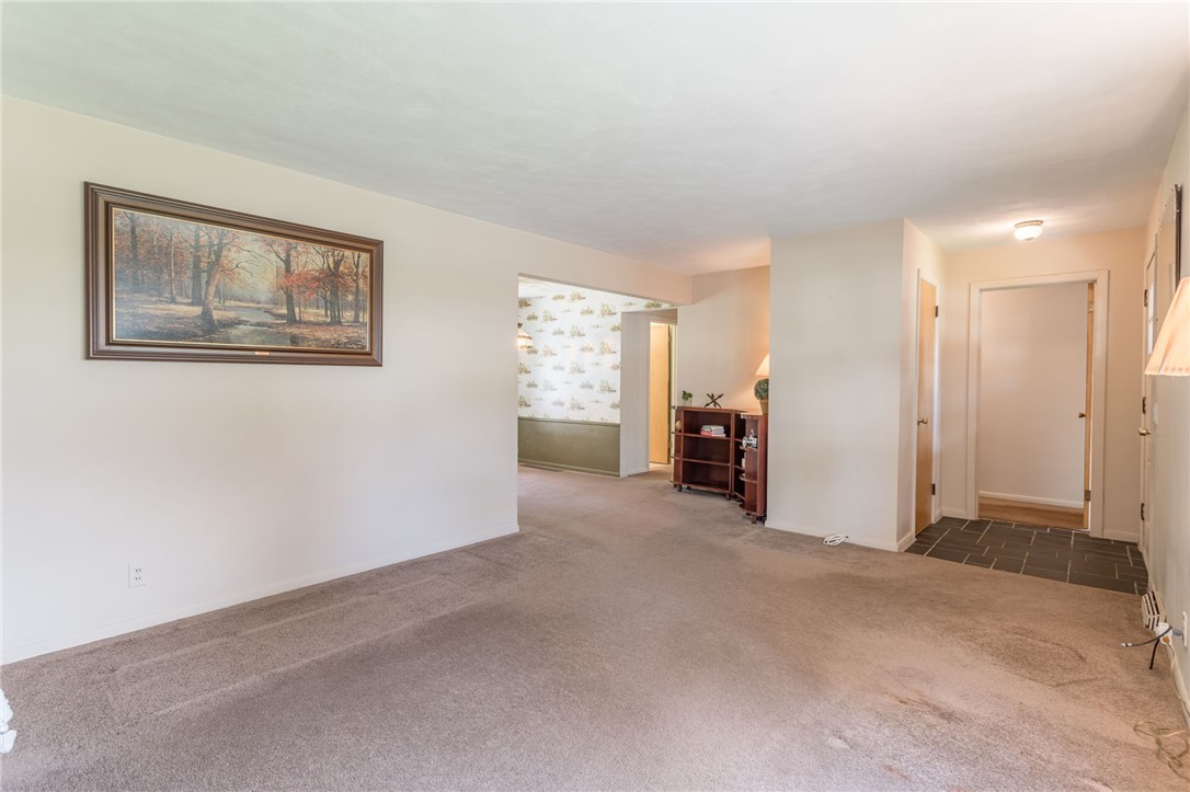 106 Harmony Lane Irondequoit, NY 14622 - Photo 15 of 31