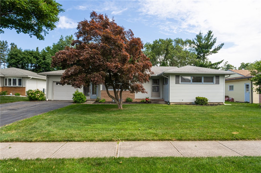 106 Harmony Lane Irondequoit, NY 14622 - Photo 4 of 31