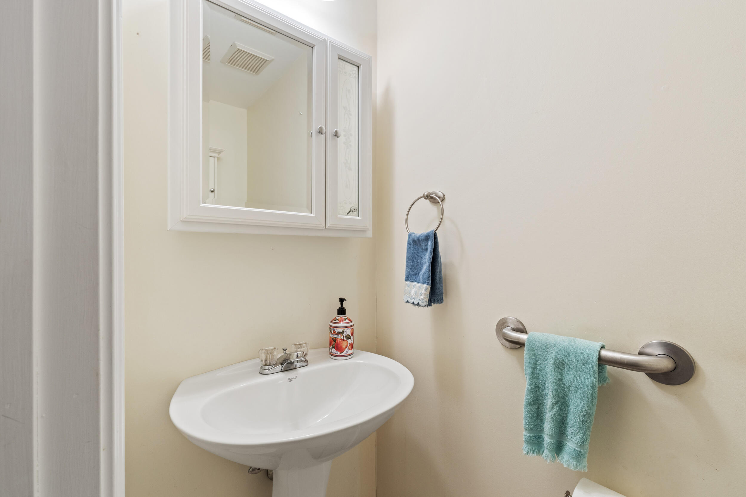 20 Celebration Court, Unit 6 Portland, ME 04102 - Photo 12 of 19 Half bath
