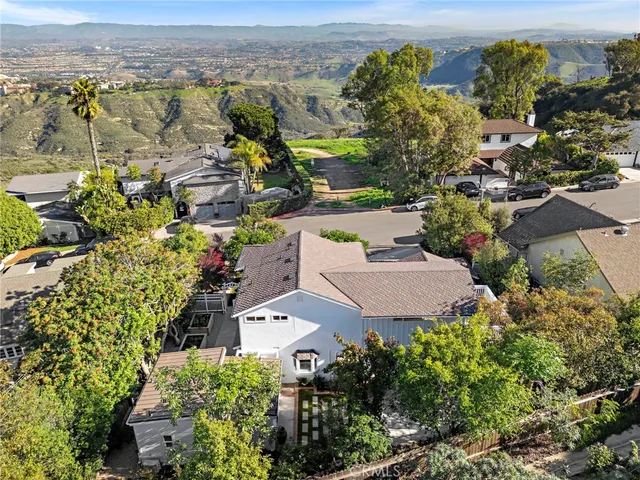 $3,995,000 | 3053 Nestall Road, Laguna Beach, CA 92651