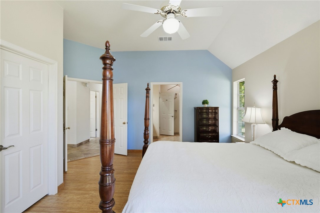213 Rio Vista Drive Georgetown, TX 78626 - Photo 17 of 41