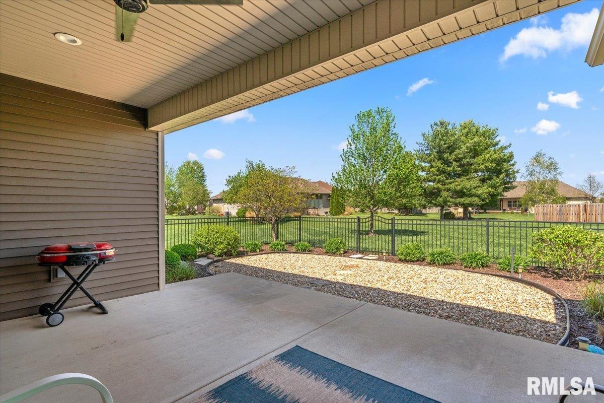 3901 Waterstone Way Springfield, IL 62711 - Photo 30 of 40