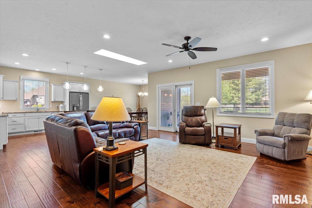 3901 Waterstone Way Springfield, IL 62711 - Photo 6 of 40