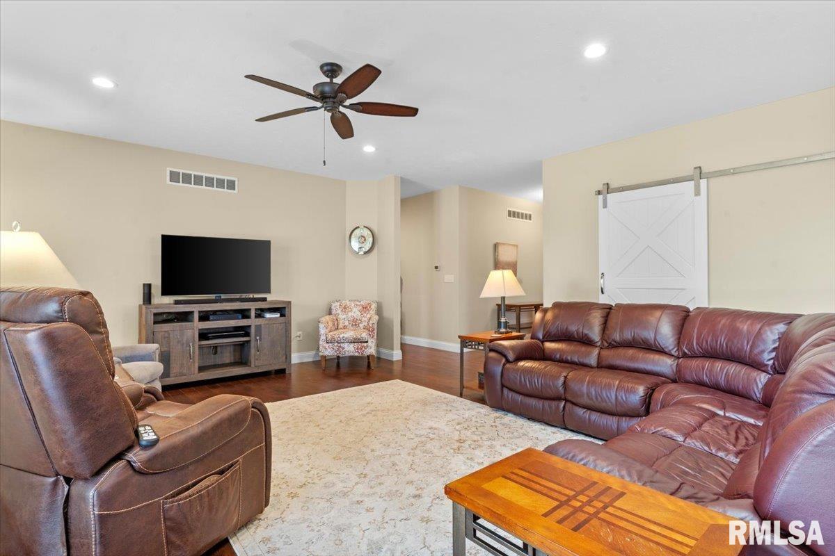 3901 Waterstone Way Springfield, IL 62711 - Photo 8 of 40