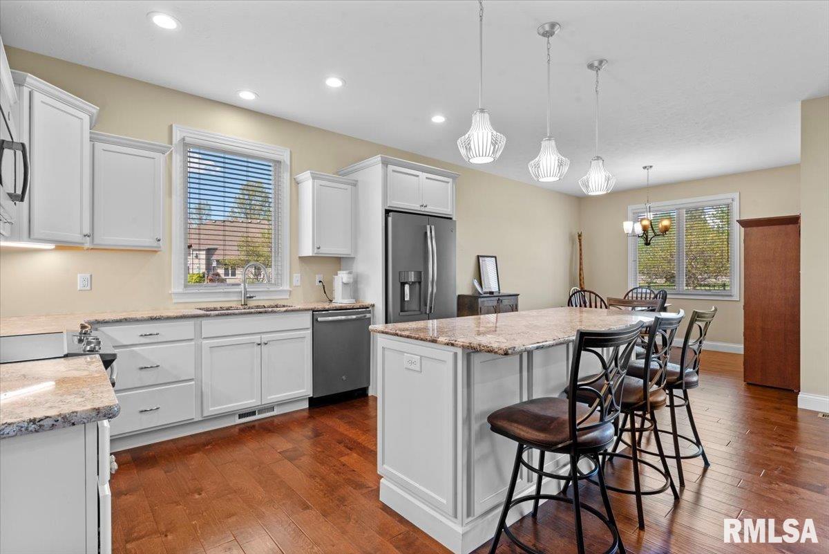 3901 Waterstone Way Springfield, IL 62711 - Photo 10 of 40