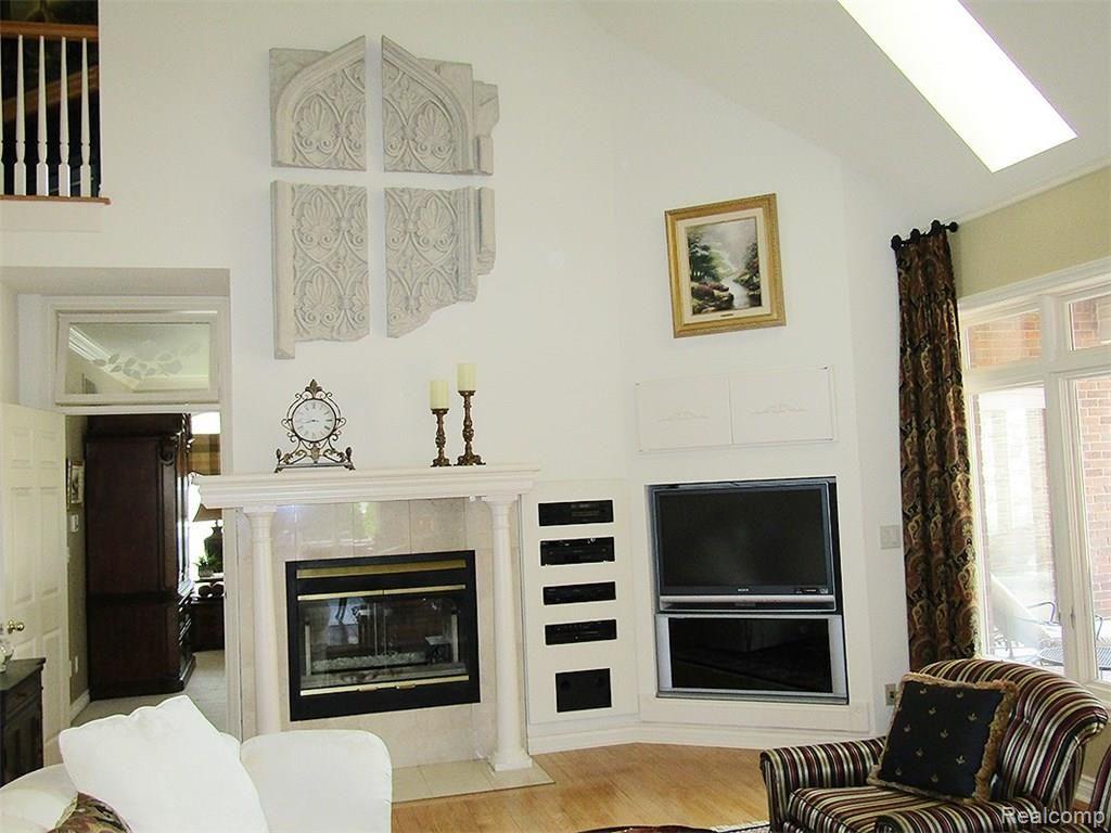 451 Whims Lane Rochester, MI 48306 - Photo 8 of 43 WhimsGR, 451.jpg
