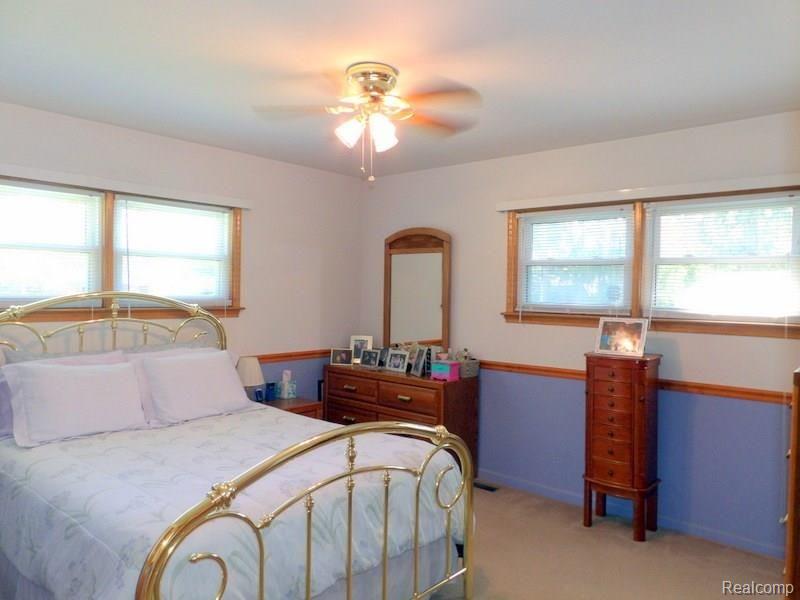 10453 Reeck Road Allen Park, MI 48101 - Photo 43 of 63 102_2166.JPG